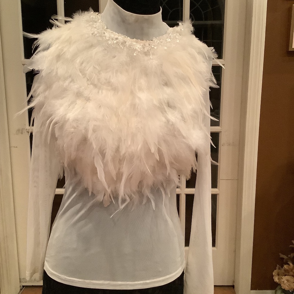 Feathered Top